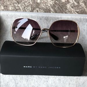 56mm Marc by Marc Jacobs oversized sunglasses